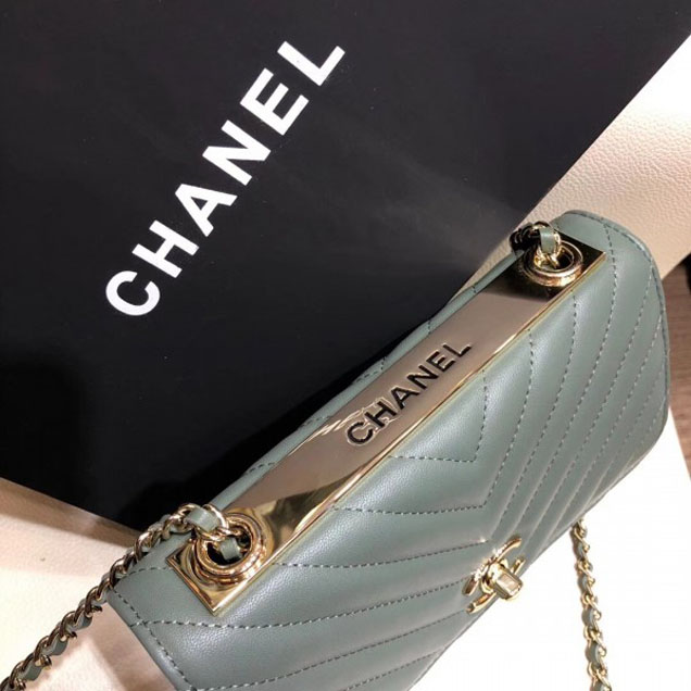 Chanel Lambskin Chevron Trendy CC Wallet On Chain WOC Bag A84456 Light Green 2018