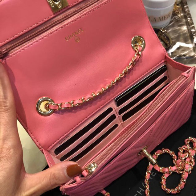 Chanel Lambskin Chevron Trendy CC Wallet On Chain WOC Bag A84456 Peach 2018