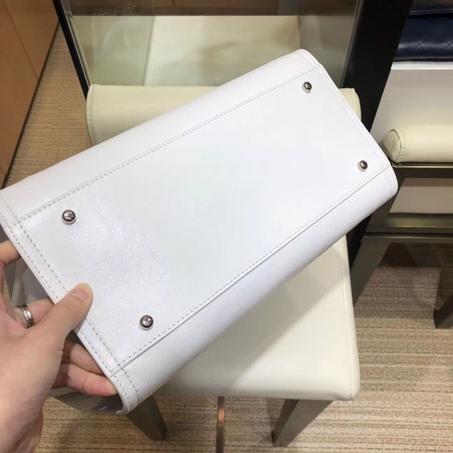 Chanel Studded Grained Calfskin Deauville Small Shopping Bag A57069 White 2018