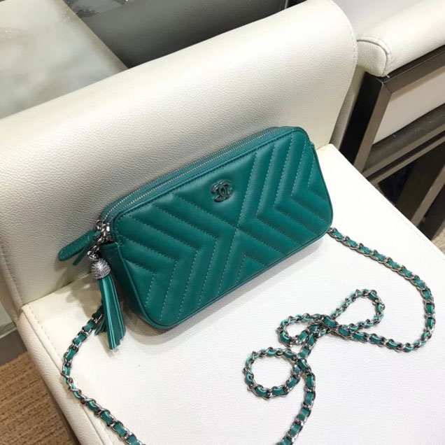 Chanel Fringe Calfskin Chain Clutch Bag A84443 Green 2018