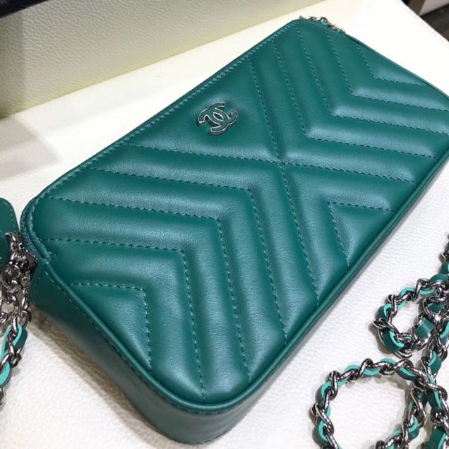 Chanel Fringe Calfskin Chain Clutch Bag A84443 Green 2018