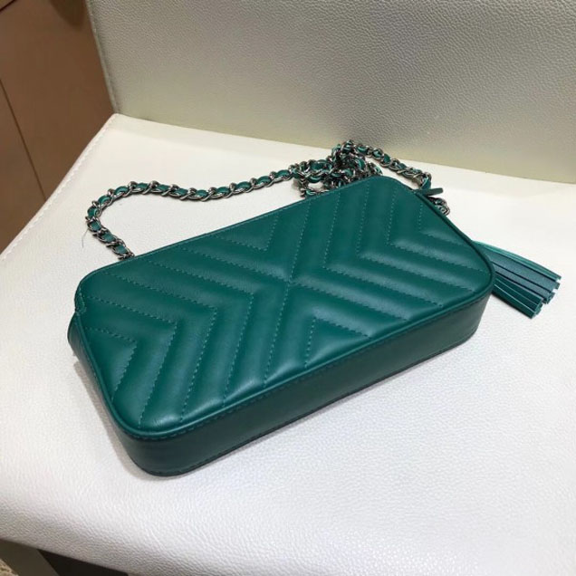 Chanel Fringe Calfskin Chain Clutch Bag A84443 Green 2018