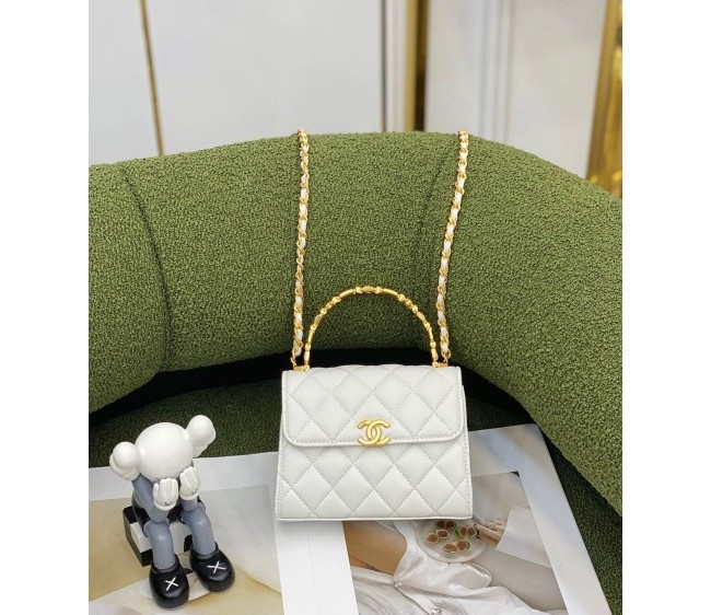 Chanel Lambskin Clutch with Enamel Chain AP2945 White 2022