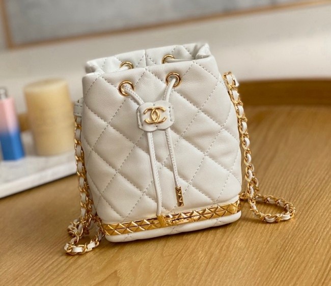 Chanel Lambskin Small Bucket bag with Chain and Metal Trim AP2750 White 2022 TOP