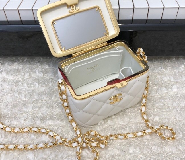 Chanel Lambskin Small Vanity Clutch with Chain and Metal Trim AP2717 White 2022