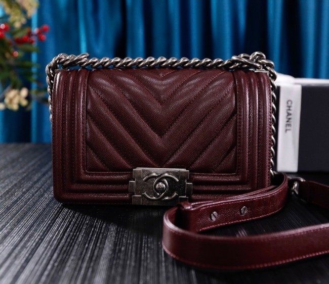 Chanel Chevron Grained Calfskin Small Classic Boy Flap Bag A67085 Burgundy/Silver 2022