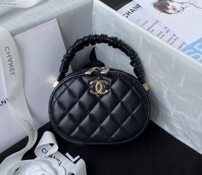 Chanel Shiny Lambskin Vanity Case Bag with Pleated Top Handle AP2731 Black 2022