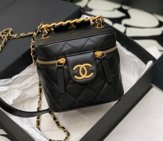 Chanel Calfskin Small Vanity Case AS3228 Black 2022 top