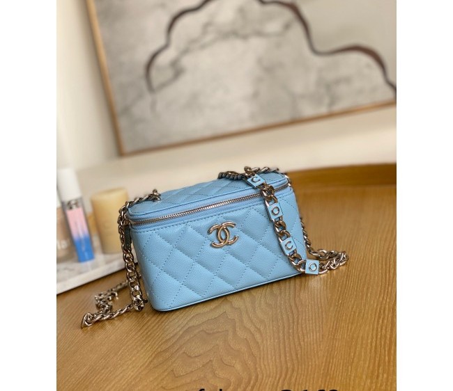 Chanel Grained Calfskin Vanity Clutch with Coco Chain Blue 2022 81194