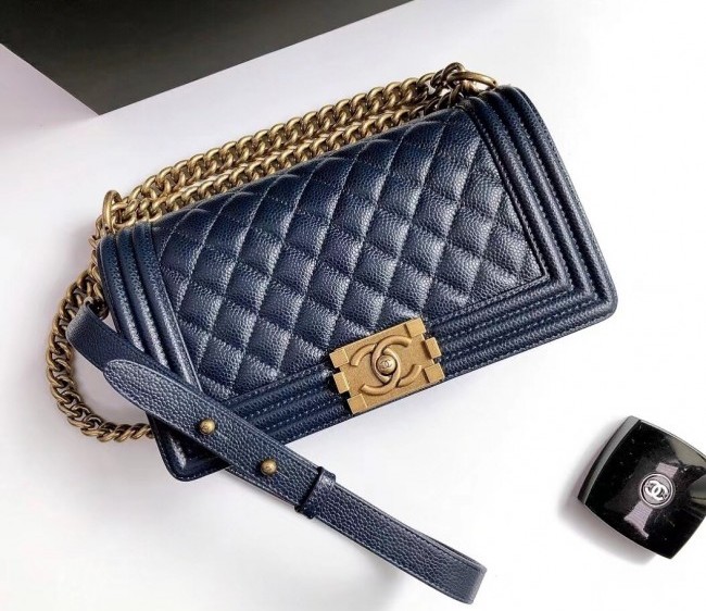 Chanel Grained Leather Medium Classic Boy Flap Bag A67086 Navy Blue/Aged Gold 2022 0408