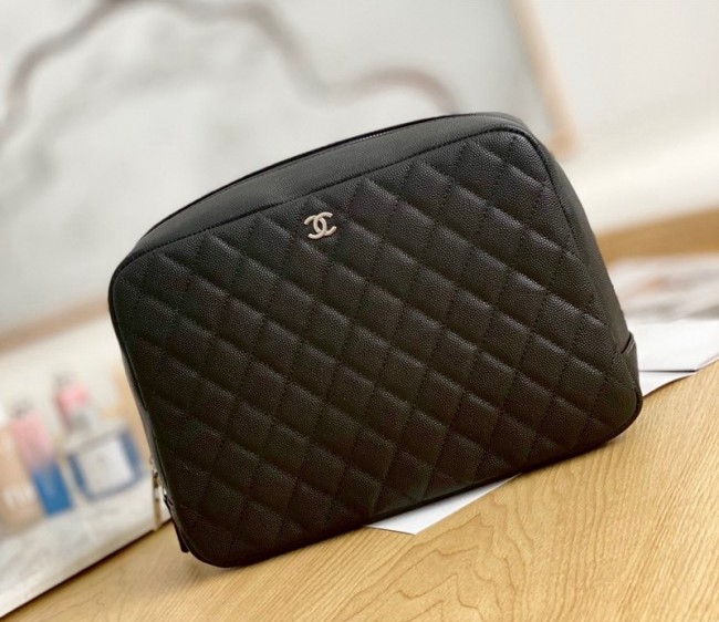 Chanel Grained Leather Medium Cosmetic Vanity Pouch Black 2022 04