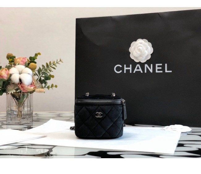 Chanel Velvet Mini Vanity with Classic Chain AP1340 Black 2022 19