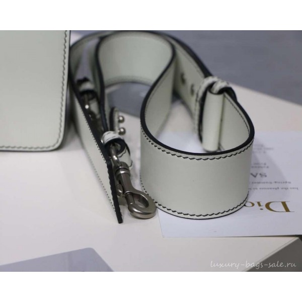DIOR DIO(R)EVOLUTION FLAP BAG white/silver