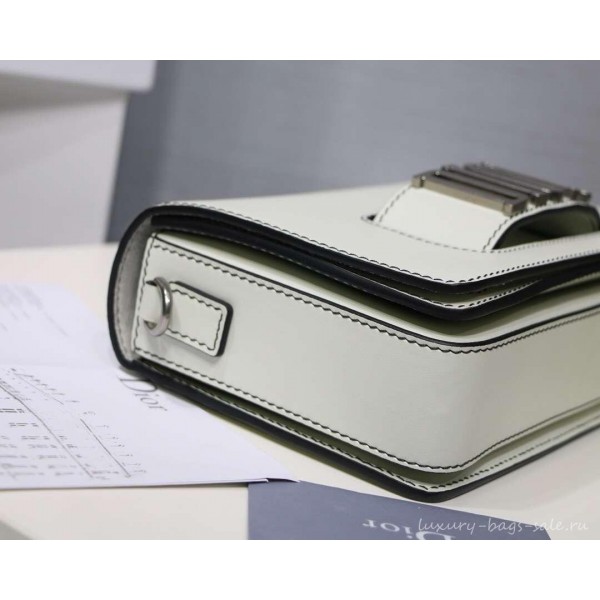DIOR DIO(R)EVOLUTION FLAP BAG white/silver