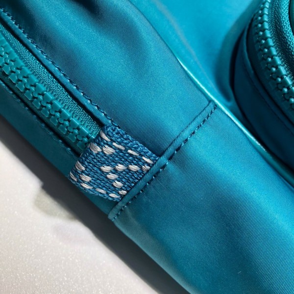 Gucci Medium Backpack with Gucci '80s Patch 536724 Bright Blue 2018
