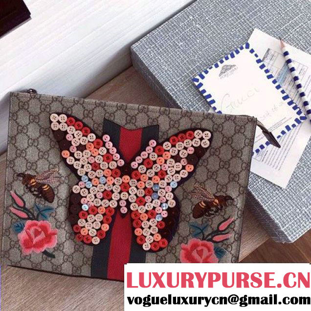 Gucci Embellished Fasteners GG Supreme Clutch 2016 (SPM-6081114 )