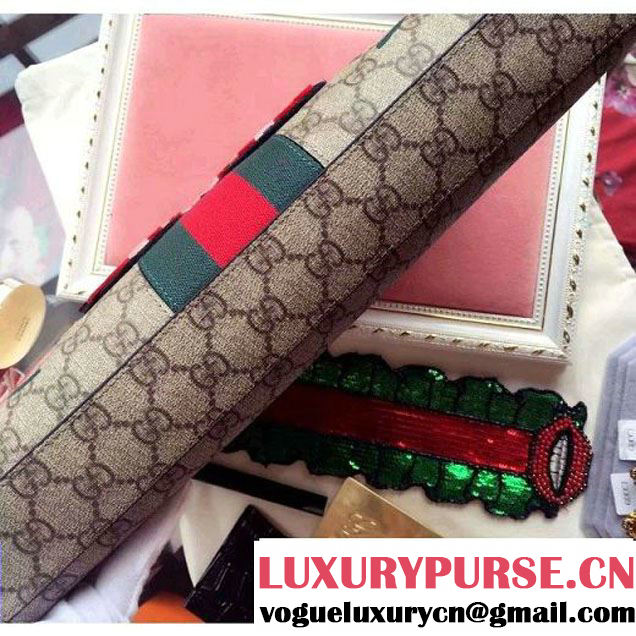 Gucci Embellished Fasteners GG Supreme Clutch 2016 (SPM-6081114 )