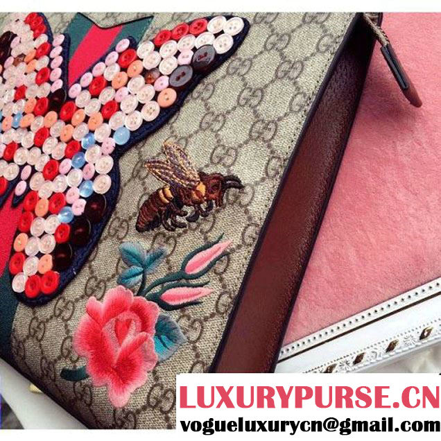 Gucci Embellished Fasteners GG Supreme Clutch 2016 (SPM-6081114 )