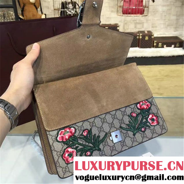 Gucci Dionysus GG Supreme Pineapple Flower Embroidery Canvas Shoulder Medium Bag Sequin Appliqué Fall Winter 2016 Collection Beige