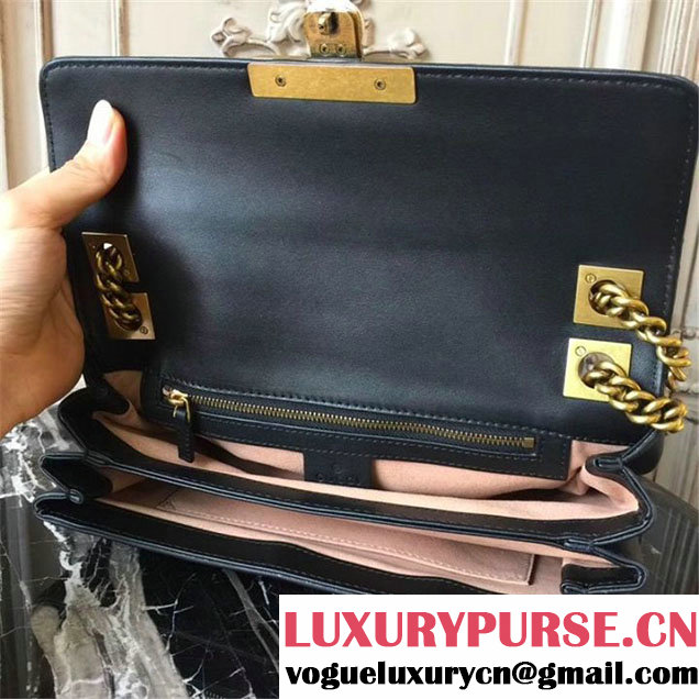 Gucci Future Sequin Embroidered Clutch Bag 26cm Calfskin Leather Fall Winter 2017 Collection Black