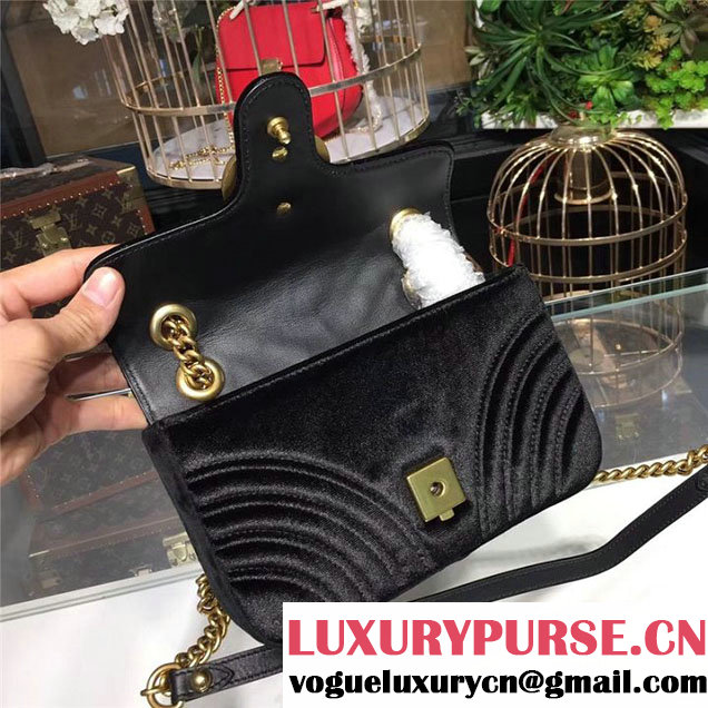 Gucci Marmont Chevron Velvet Shoulder Bag 22cm 443497 Fall Winter 2017 Collection Black