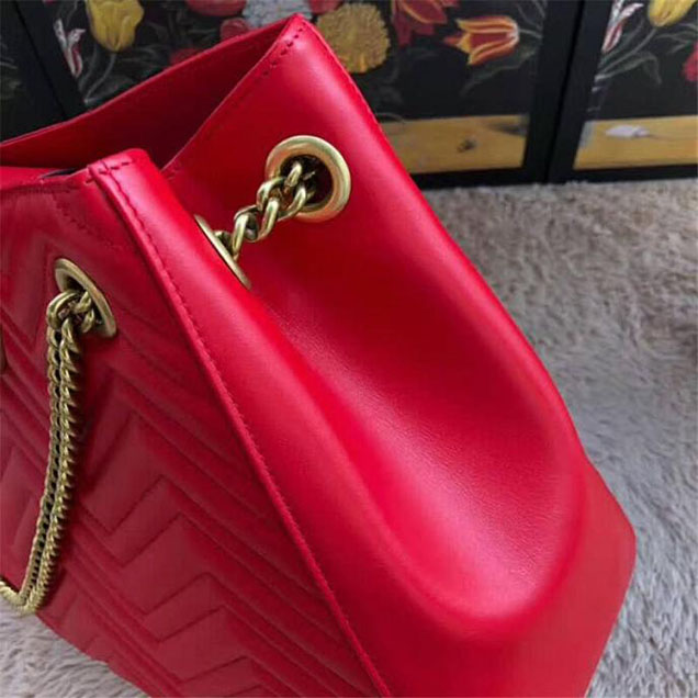 Gucci GG Marmont Medium Matelasse Shoulder Bag 453569 Red