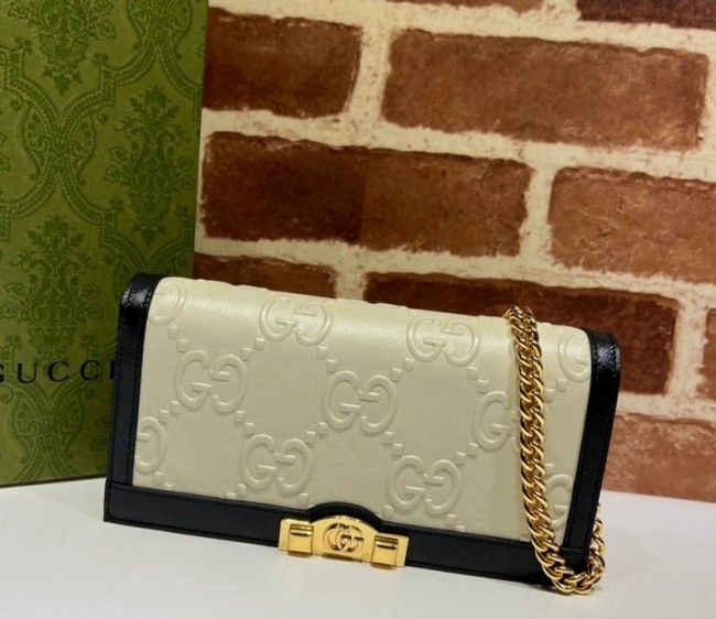 Gucci GG Leather Wallet with Chain 676155 White 2022