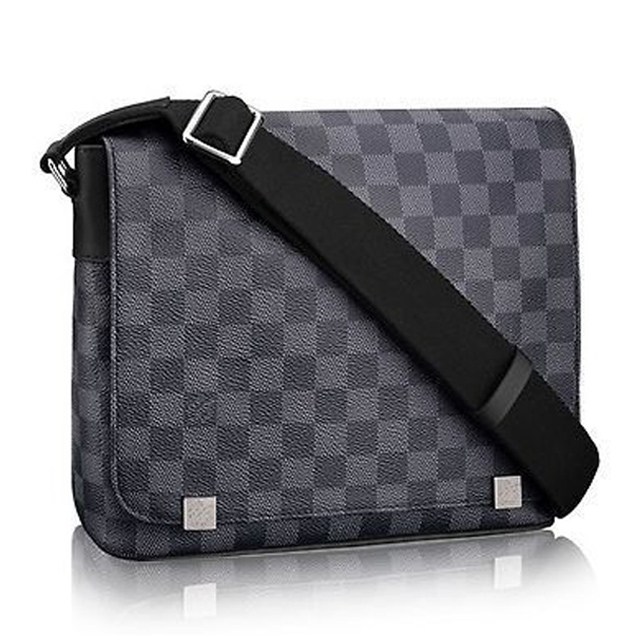 Louis Vuitton District PM Messenger Bag 26cm Damier Graphite Canvas Fall Winter 2018 Collection N41028 Noir