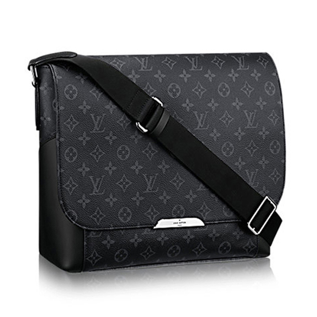 Louis Vuitton Messenger MM Explorer Bag 32cm Monogram Eclipse Canvas Fall Winter 2018 Collection M40539 Noir