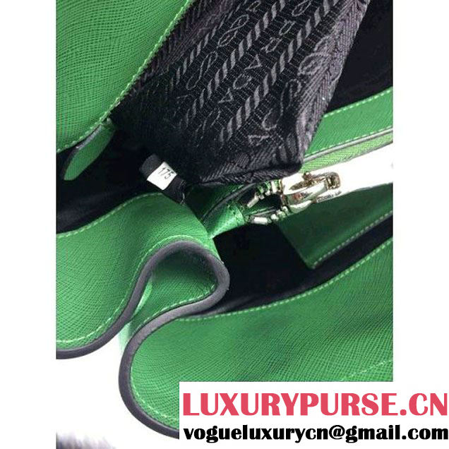 Prada Twin Bag Green (2222333 ) (2222333 )