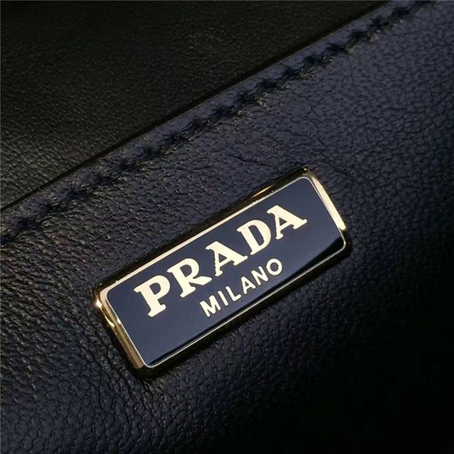 Prada Cahier Shoulder Bag Calfskin Leather 20cm Fall Winter 2016 Bag Collection Green Black