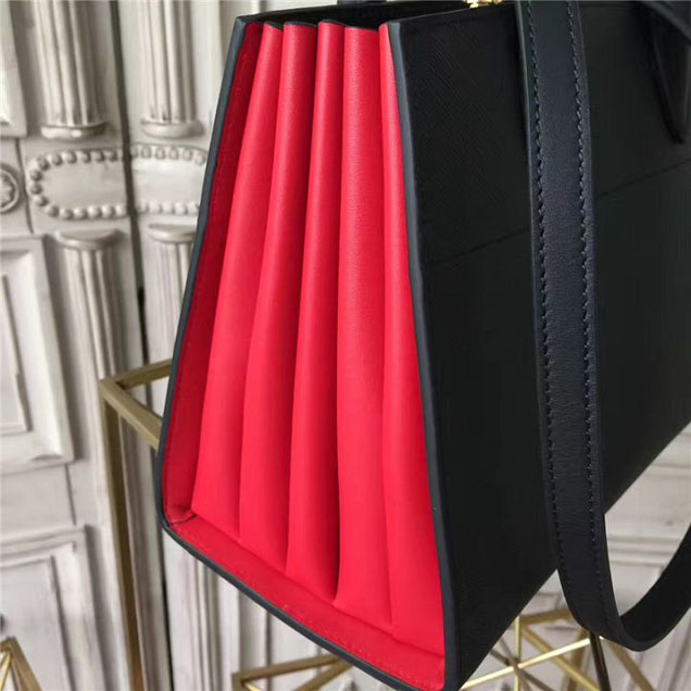 Prada Bibliotheque Tote Bag 26cm Calfskin Leather Fall Winter 2017 Bag Collection Black Red