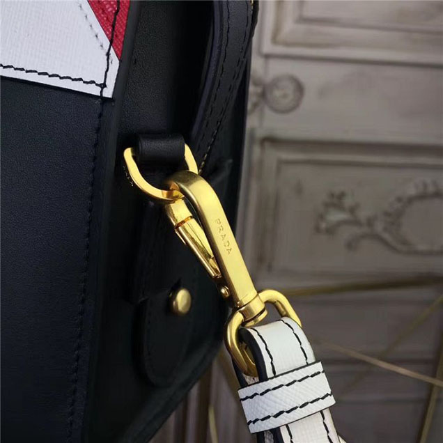 Prada Esplanade Saffiano Shoulder Bag 22cm 1BH049 Calfskin Leather Fall Winter 2017 Bag Collection Black Red