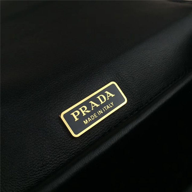 Prada Esplanade Saffiano Shoulder Flap Bag 22cm 1BH049 Calfskin Leather Fall Winter 2017 Bag Collection Baltic Blue Red