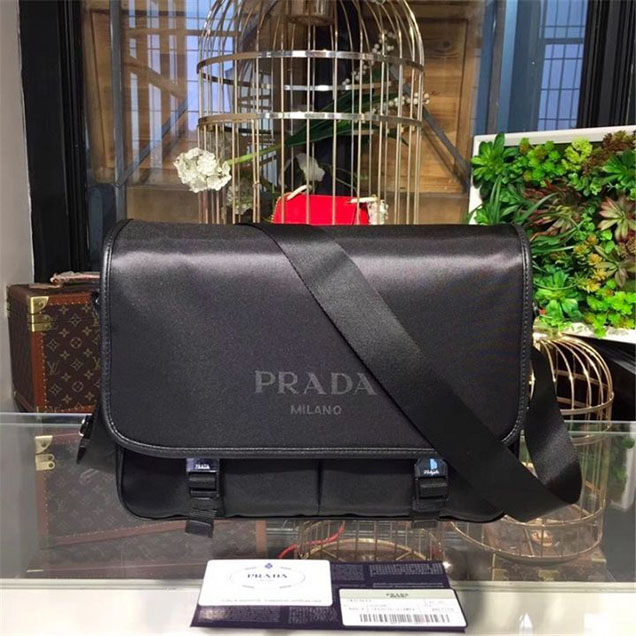Prada Nylon Flap Messenger Bag 31cm Bag 2VD769 Calfskin Leather Fall Winter 2017 Collection Black
