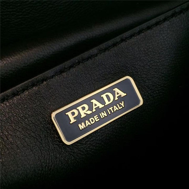 Prada Cahier Velvet Shoulder Bag 20cm Calfskin Leather Fall Winter 2017 Bag Collection Burgundy
