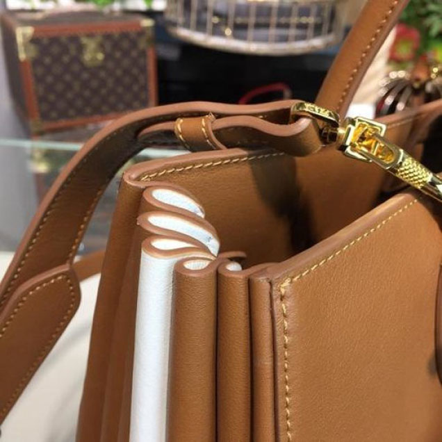 Prada City Calf Bibliotheque Tote 32cm Bag 1BG098 Calfskin Leather Spring/Summer 2018 Collection, Brown/White