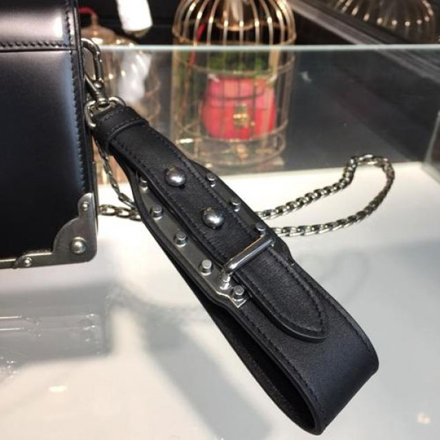 Prada Cahier 18cm Bag 1BH108 Smooth Calfskin Leather Spring/Summer 2018 Collection, Black
