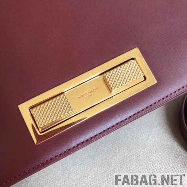 Saint Laurent Domino Medium in Smooth Leather 5387910 Burgundy 2018 (A-8111309 )