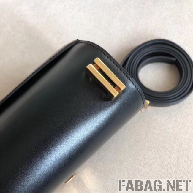 Saint Laurent Domino Medium in Smooth Leather 5387910 Black 2018 (A-8111310 )