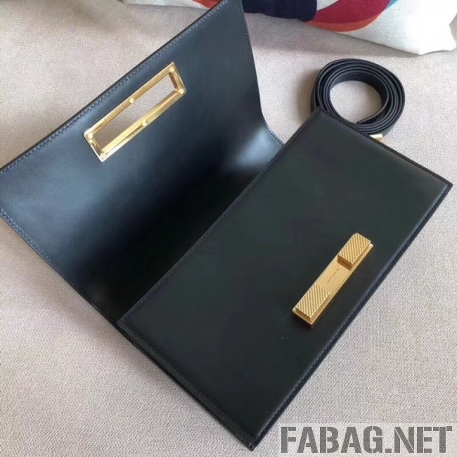 Saint Laurent Domino Medium in Smooth Leather 5387910 Black 2018 (A-8111310 )