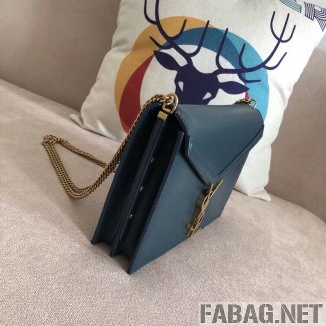 Saint Laurent Cassandra Monogram Clasp Bag in Smooth Leather 5327500 Green 2018 (A-8111311 )