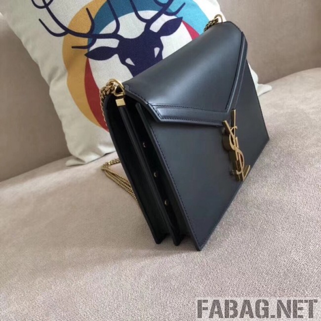 Saint Laurent Cassandra Monogram Clasp Bag in Smooth Leather 5327500 Black 2018 (A-8111313 )