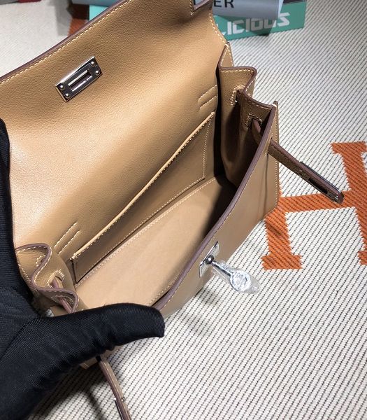 Hermes Kelly 22cm DanSe Apricot Imported Swift Leather Silver Metal Handbag