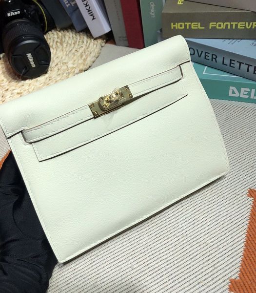 Hermes Kelly 22cm DanSe Offwhite Imported Swift Leather Golden Metal Handbag